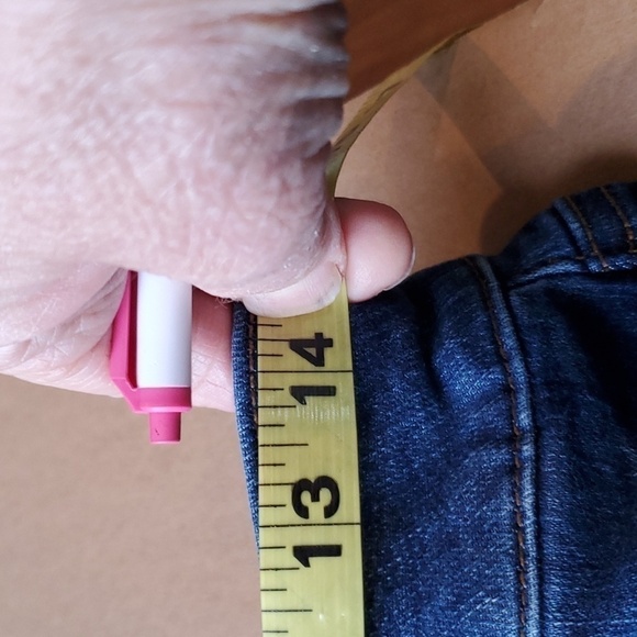 SO low rise favorite midi distressed denim shorts Sz 3preloved EUC - Picture 13 of 14